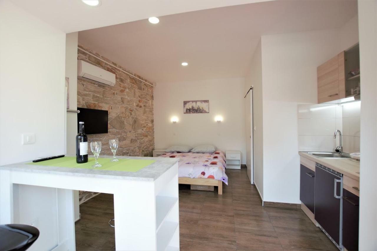 Studio Apartman Danijela PUY 외부 사진