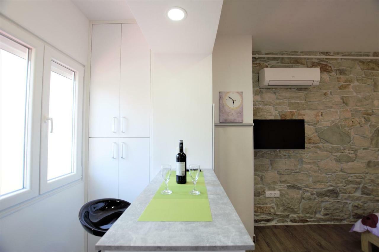 Studio Apartman Danijela PUY 외부 사진