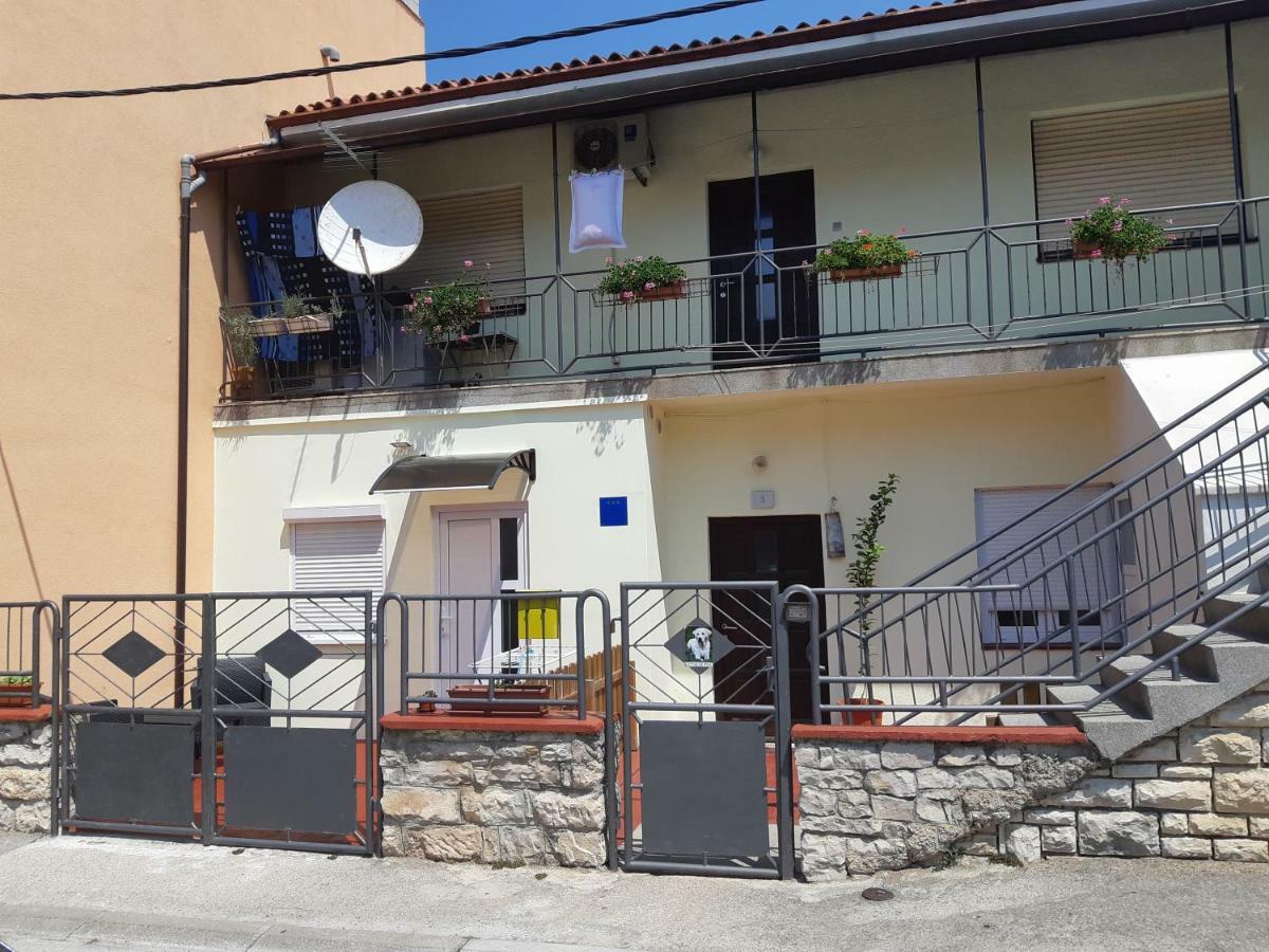 Studio Apartman Danijela PUY 외부 사진